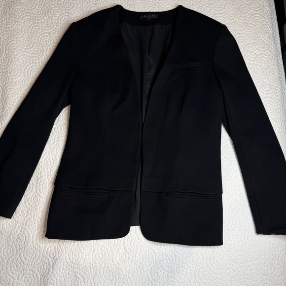 Theory Black Blazer Business Office Preppy size 10 - Picture 8 of 13